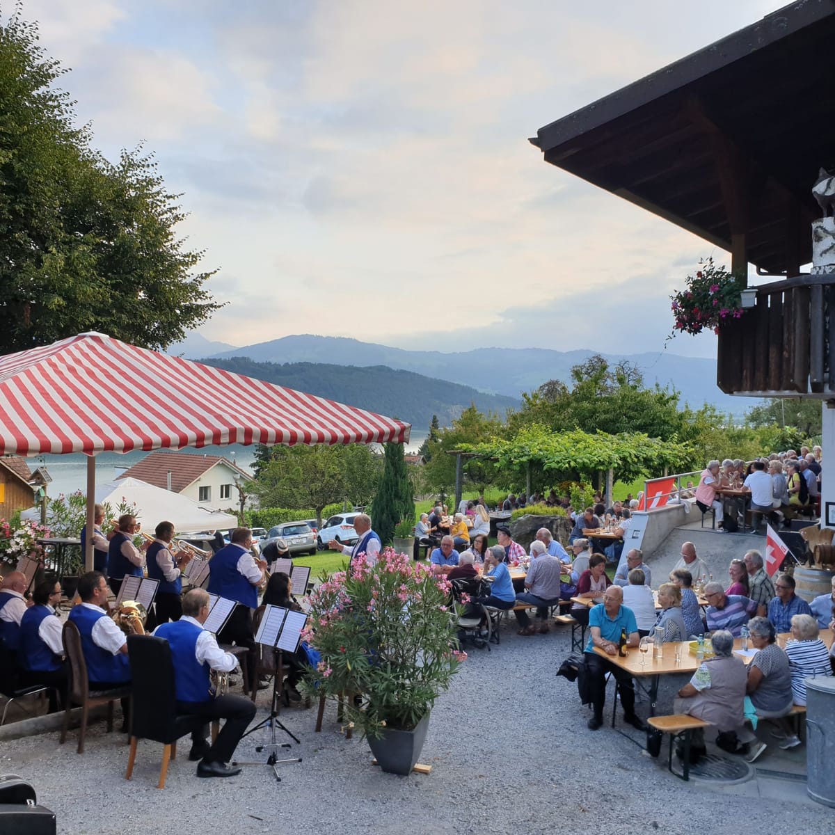 Böhmischer Abend im Rebberg Baumer in Schmerikon