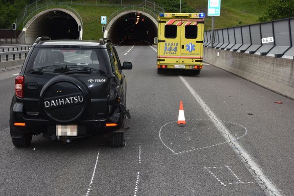 Schmerikon: Auffahrunfall mit Motorrad